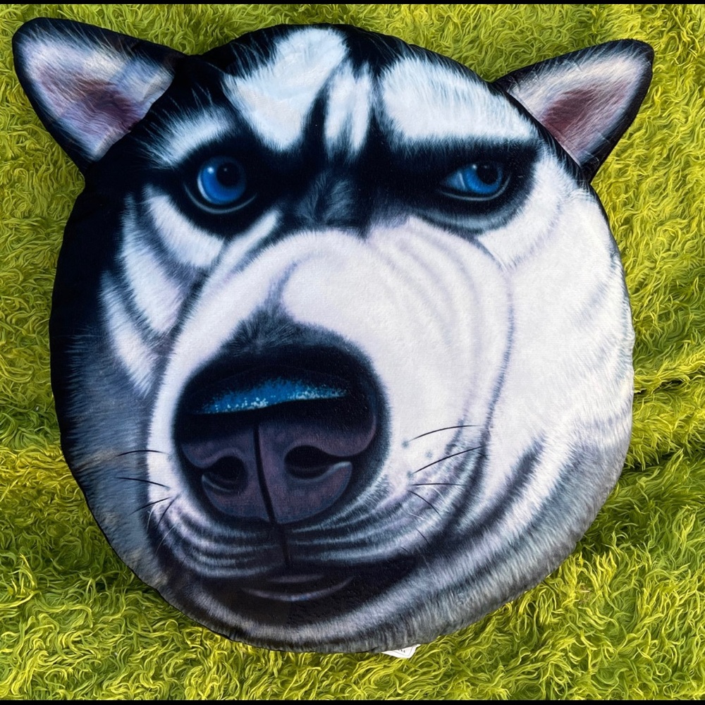 Plush Black And White Husky 17 Inch Pillow.